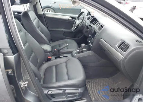 2017 Volkswagen Jetta 1.4T Se из США, поврежденный, VIN 3VWDB7AJ2HM201514